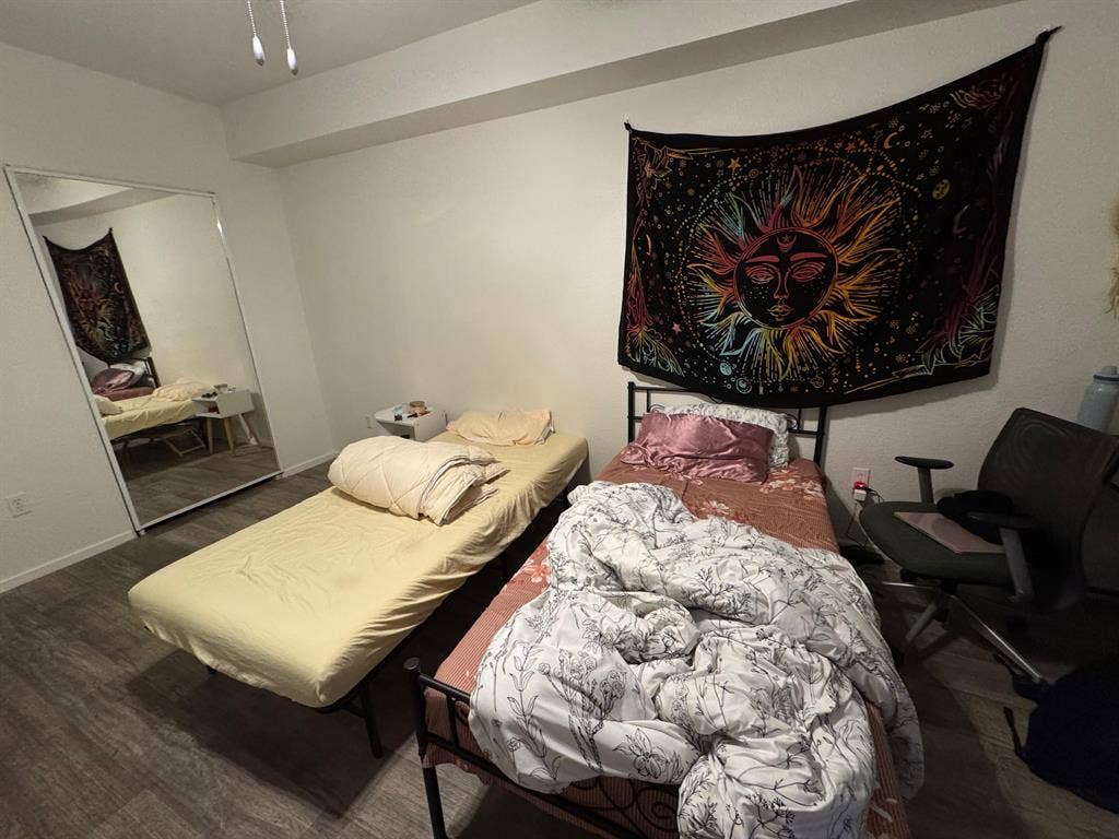 Sublease female - rent negotiable