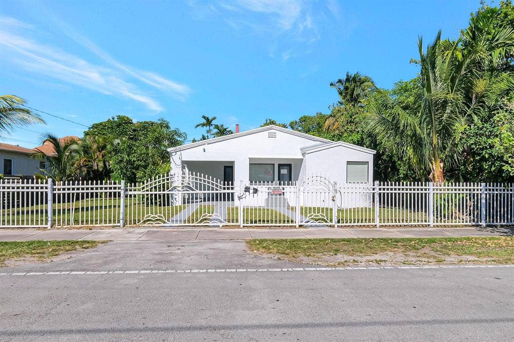 5 BR in Miami