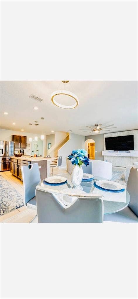 4 BR in Davenport