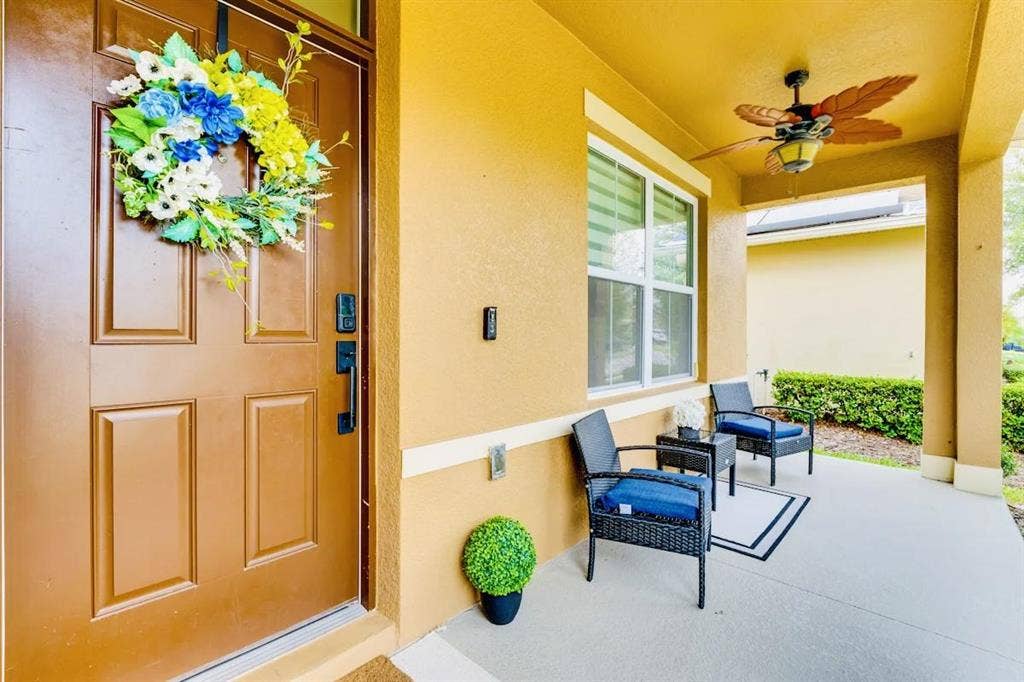 4 BR in Davenport