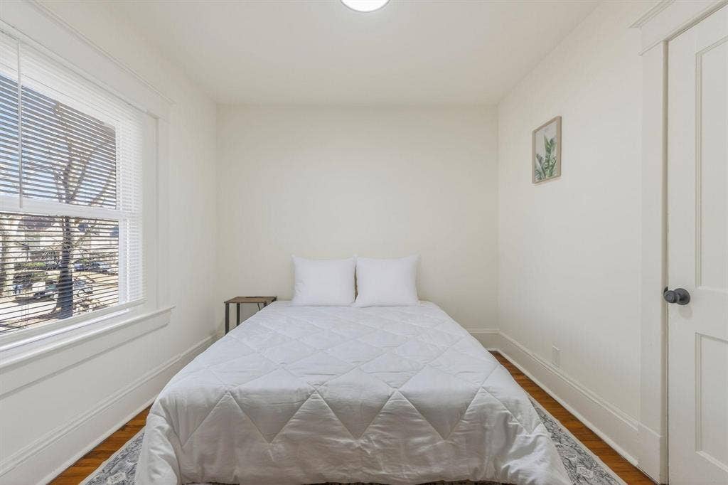 8 BR in Kansas City