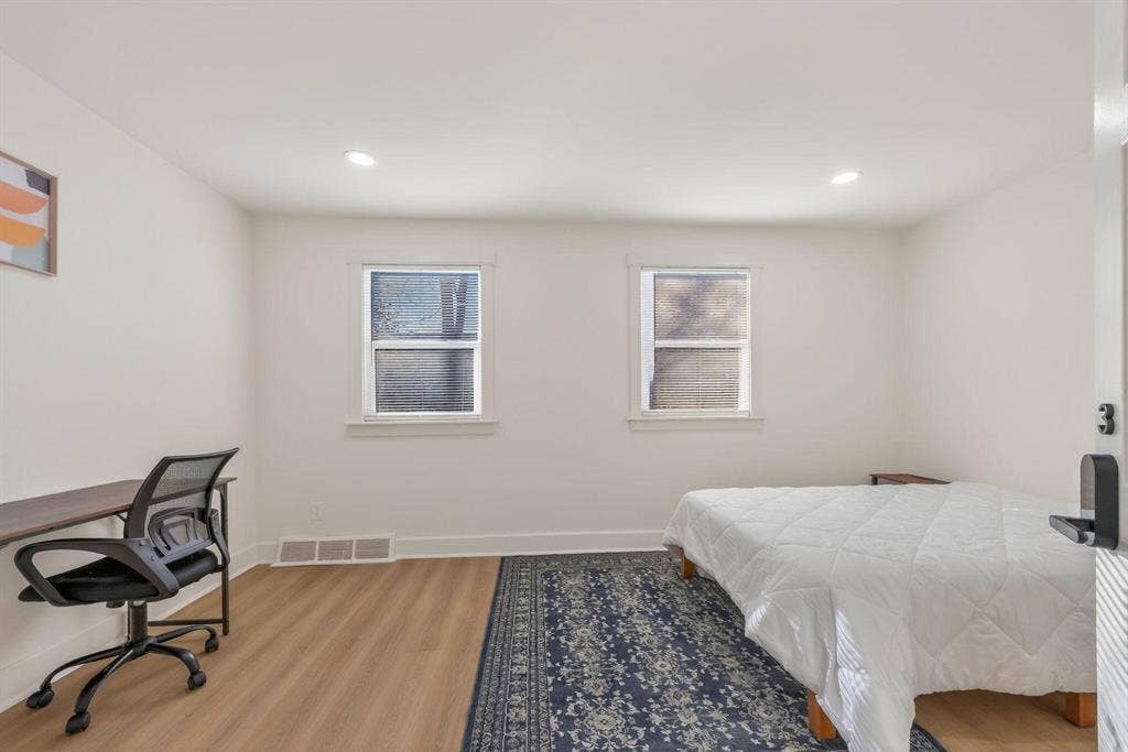 8 BR in Kansas City
