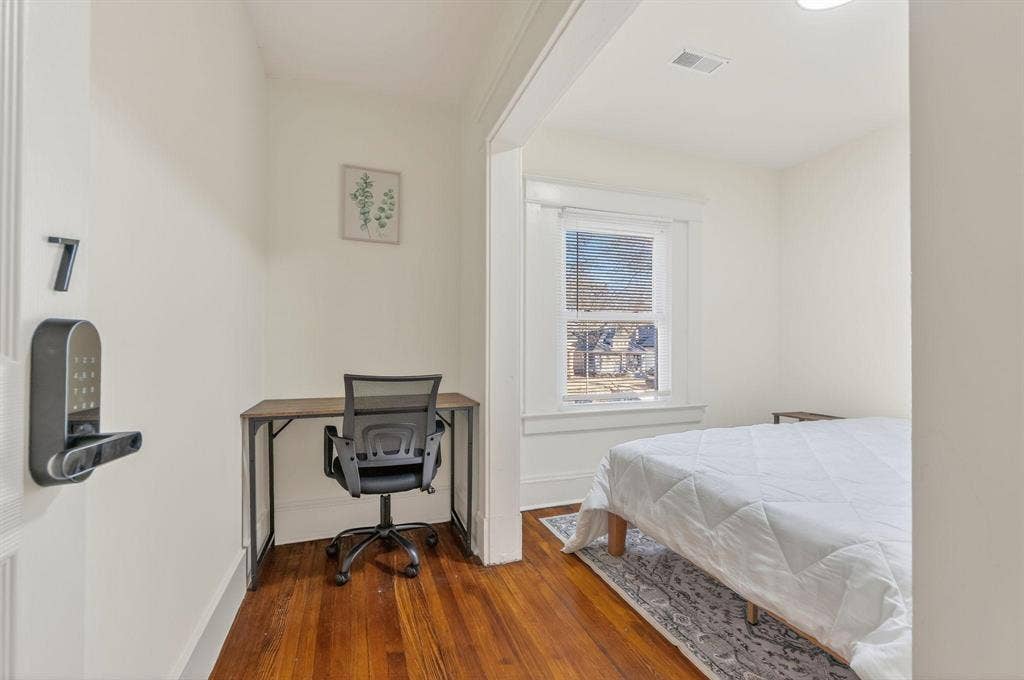 8 BR in Kansas City