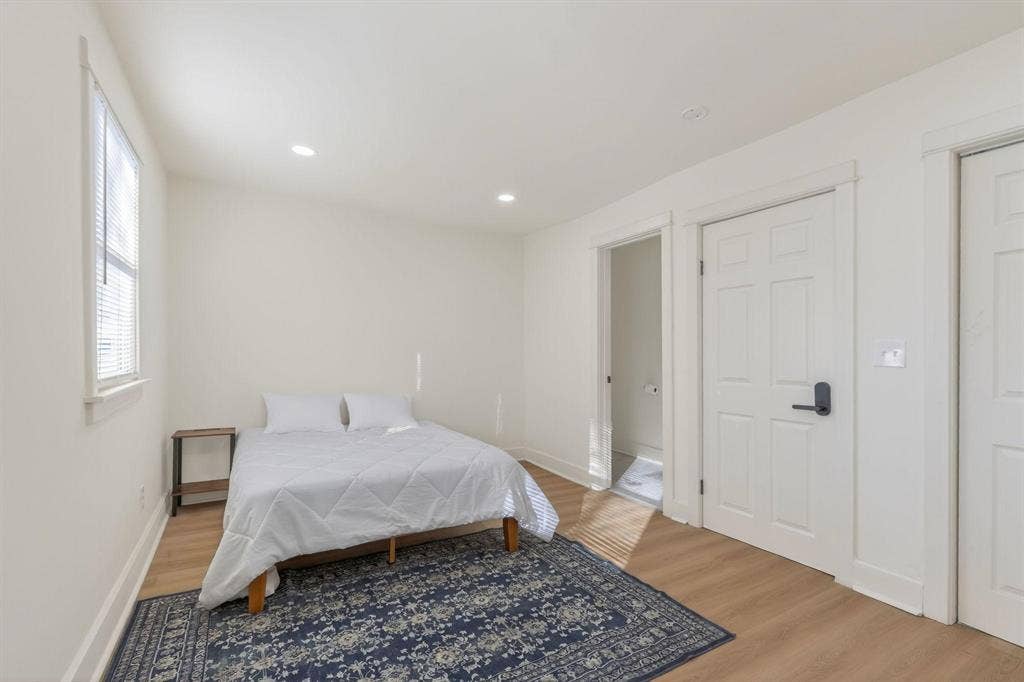 8 BR in Kansas City