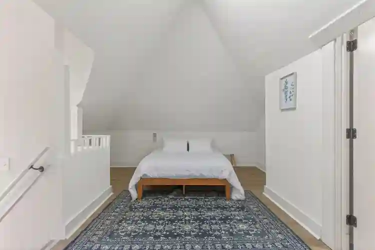 8 BR in Kansas City