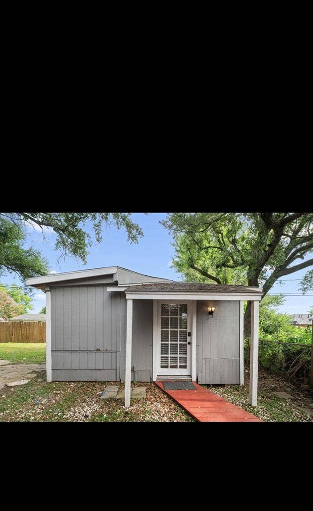 Private 1-Bedroom Unit