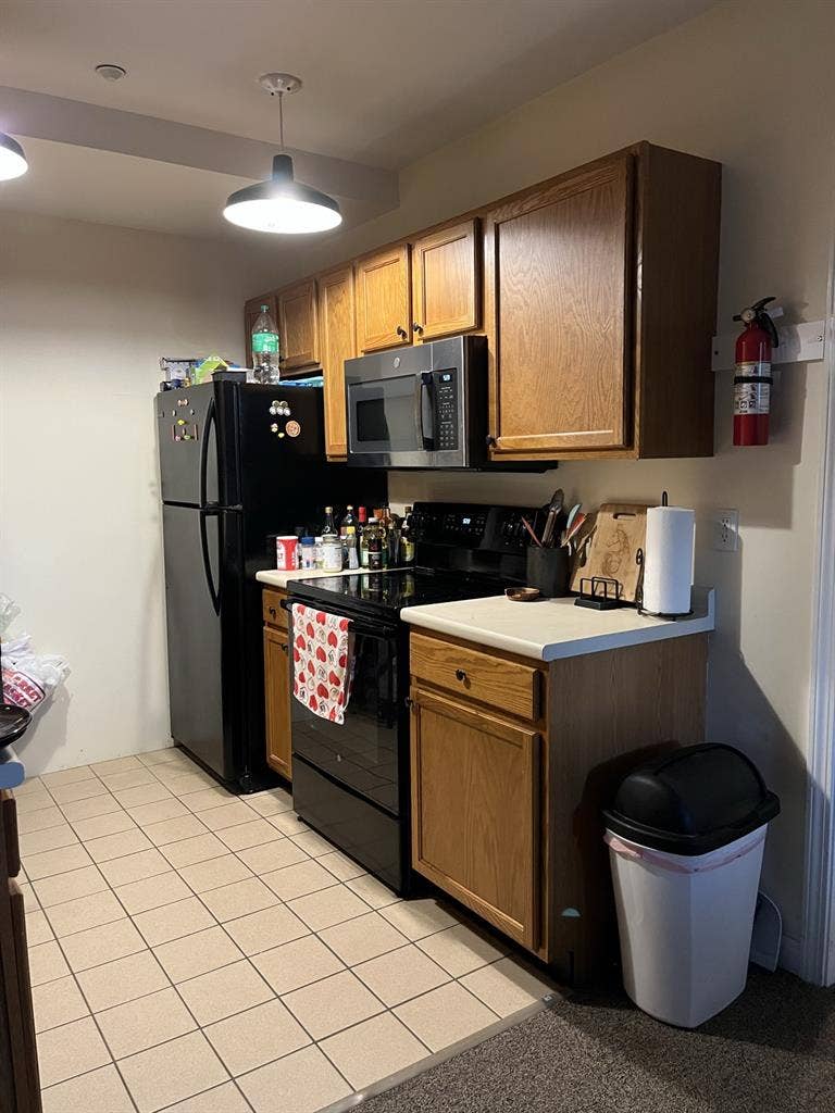 2 bdr apartment for rent