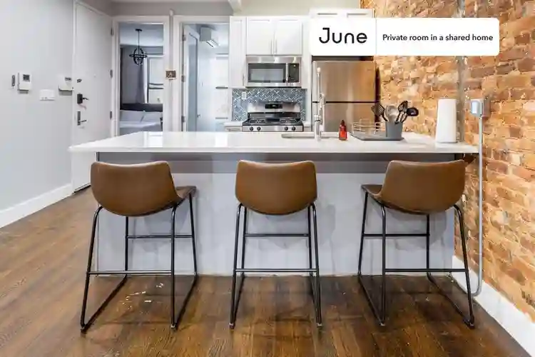 4 BR in New York City