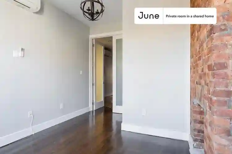 4 BR in New York City