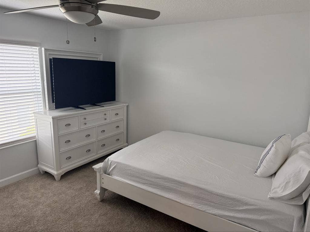 Private Room in prime location