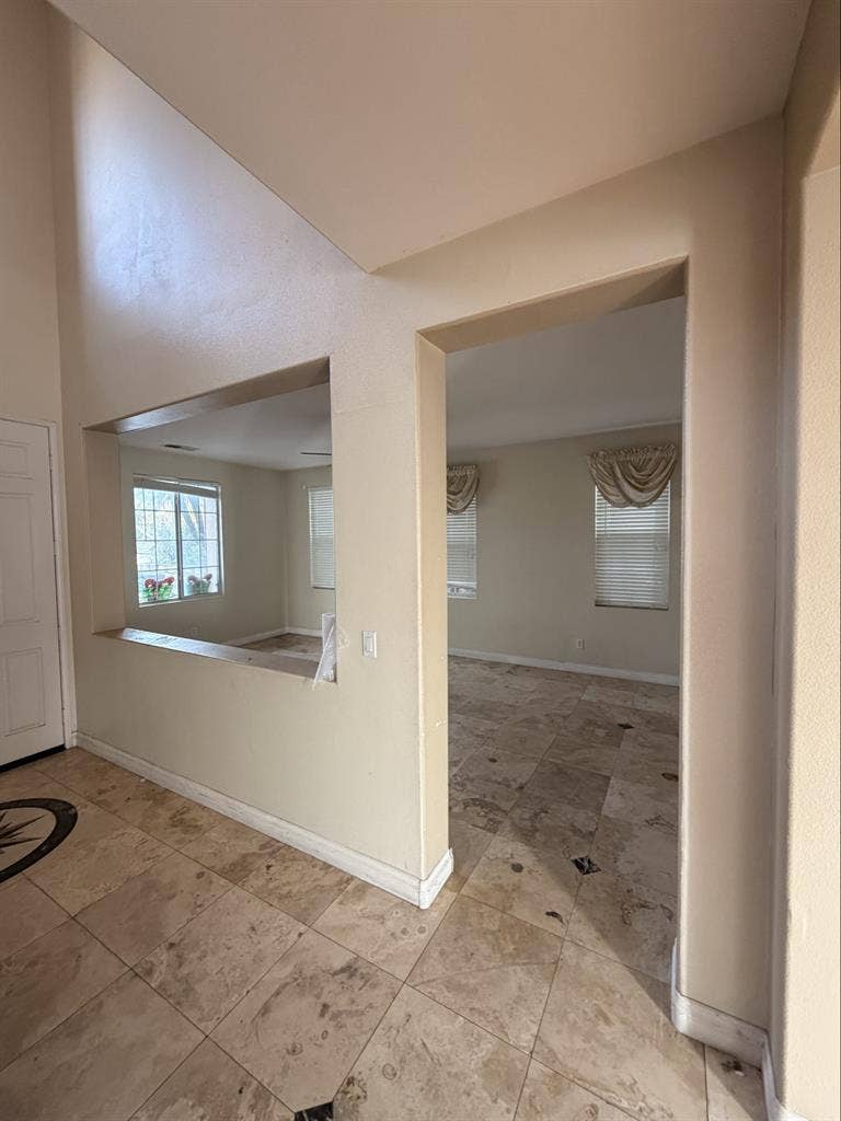 Room for rent in San Marcos ASAP