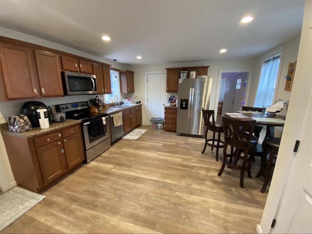 All utilities included! + laundry