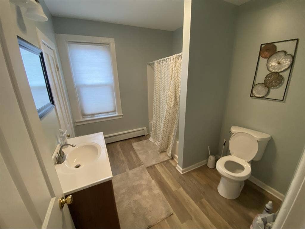 All utilities included! + laundry