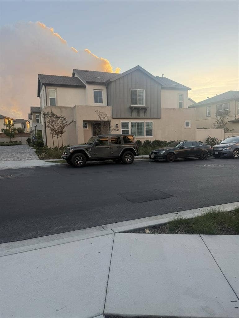 Looking for a roommate