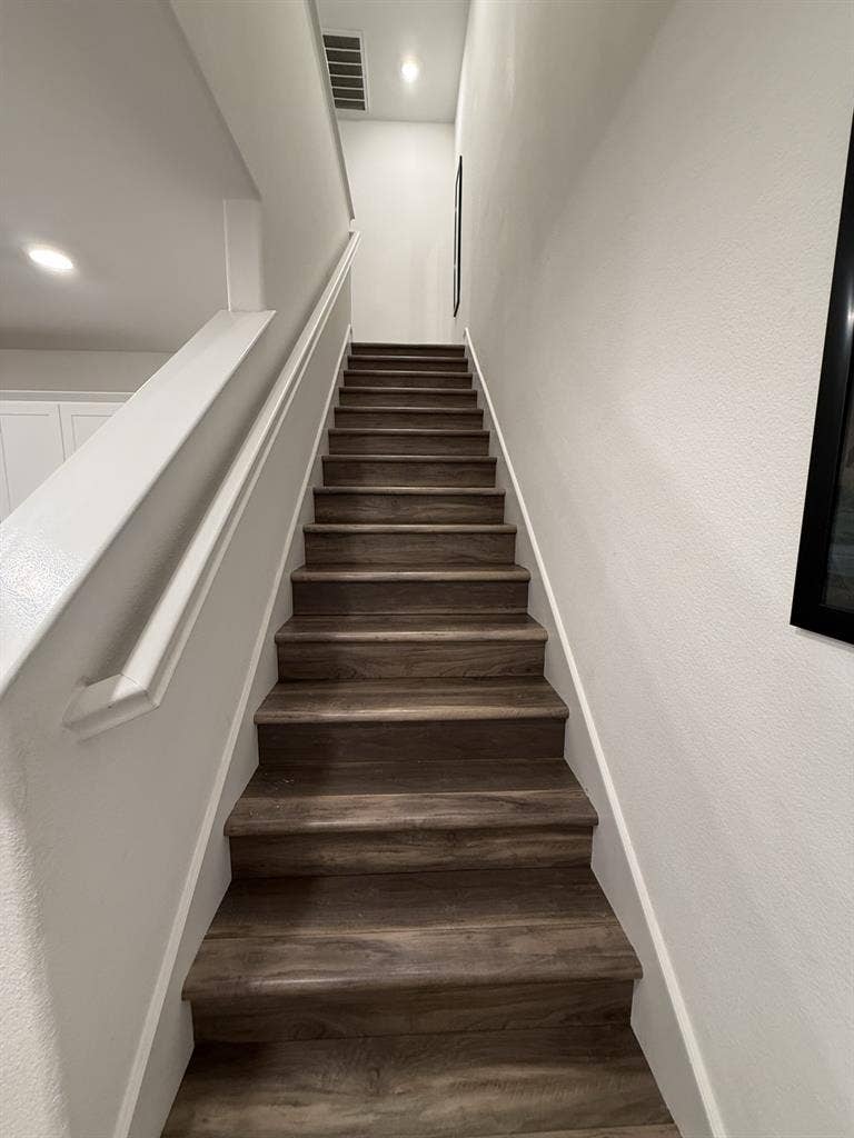 Looking for a roommate