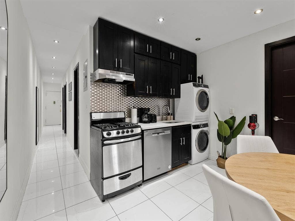 ✨Furnished Room near Central Park✨