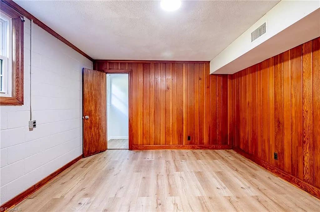 5 BR in Winston-Salem