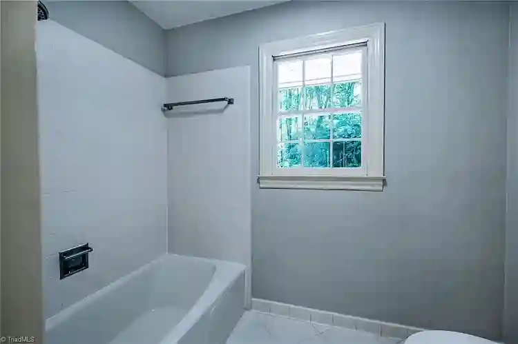 5 BR in Winston-Salem