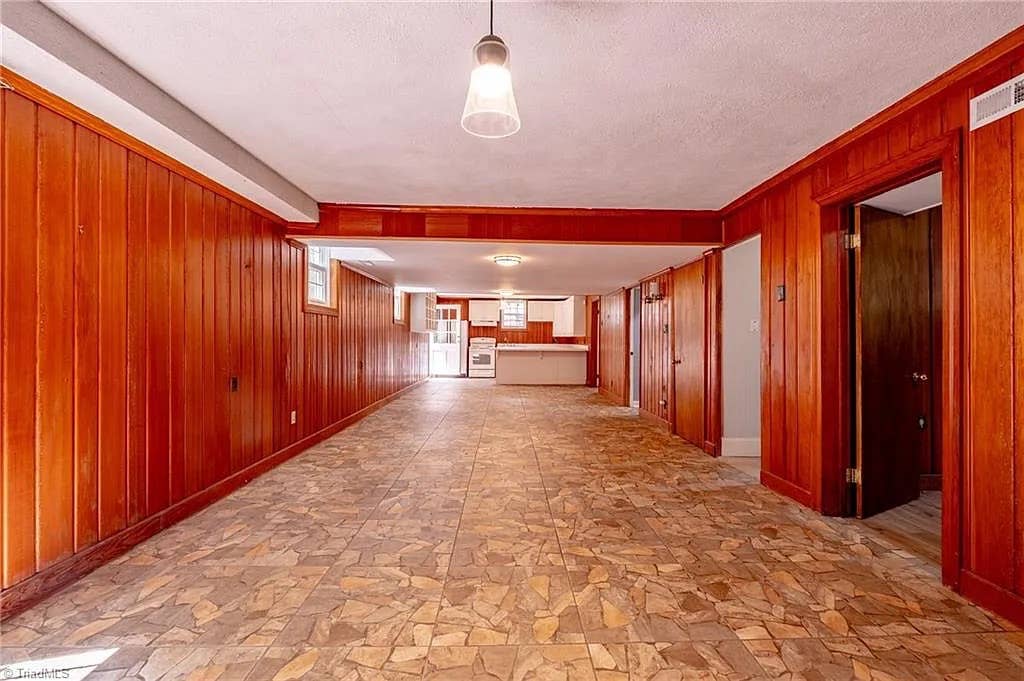 5 BR in Winston-Salem