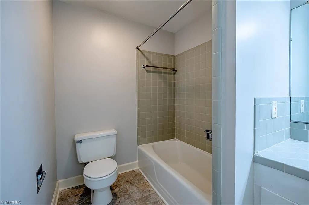 5 BR in Winston-Salem