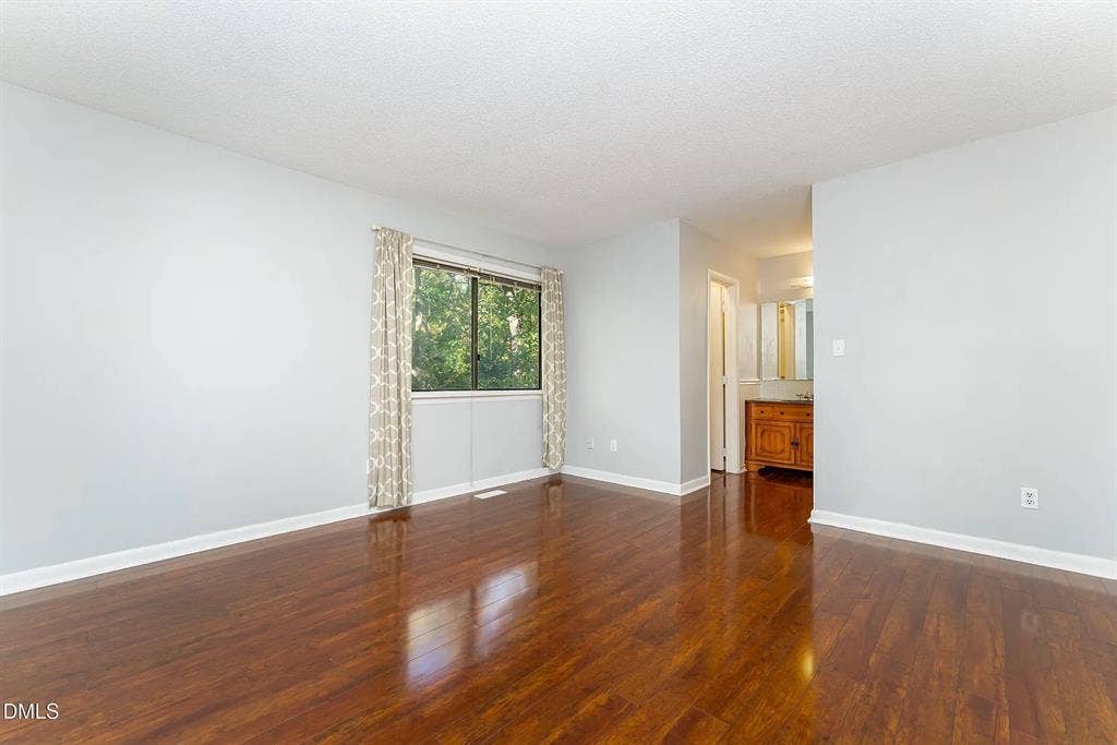 3 BR in Raleigh