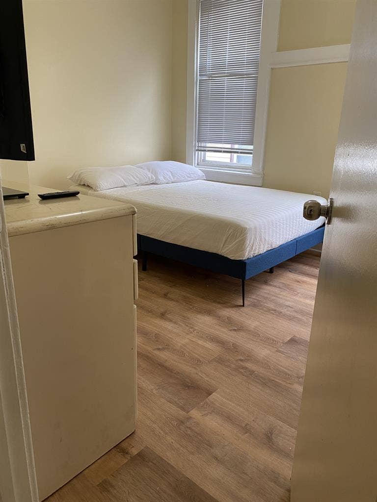 Room stay (temporary)