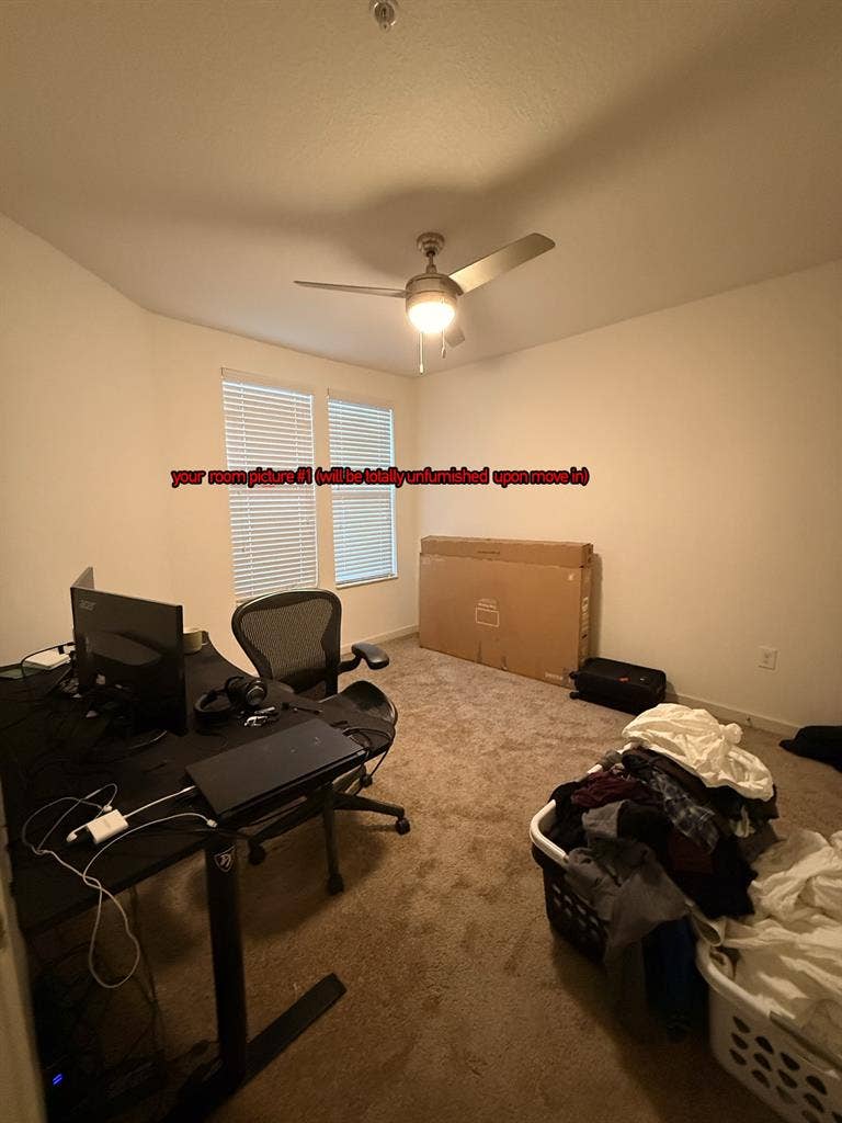 LOOKING FOR ROOMMATE BY FEB 1