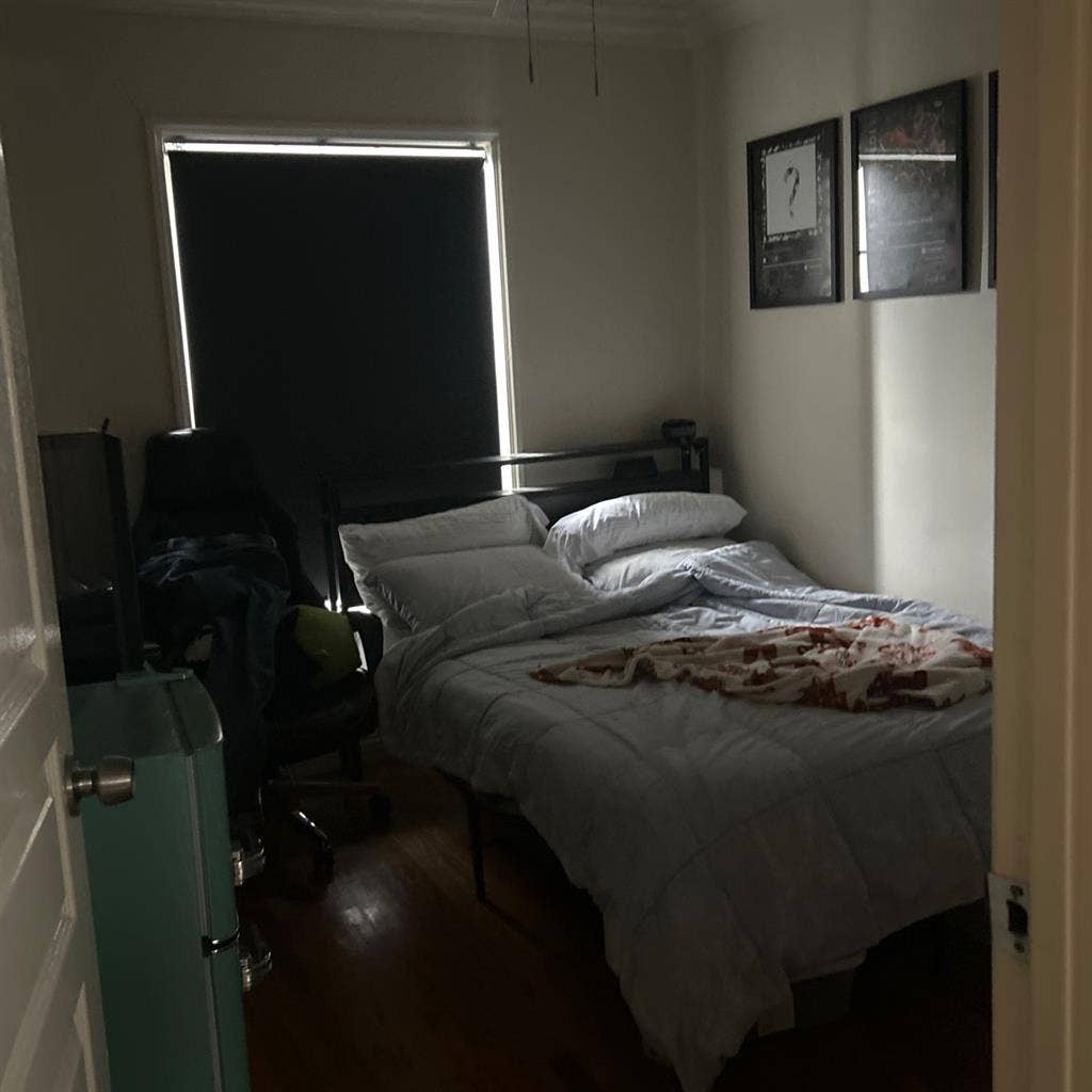 LONG BEACH APARTMENT