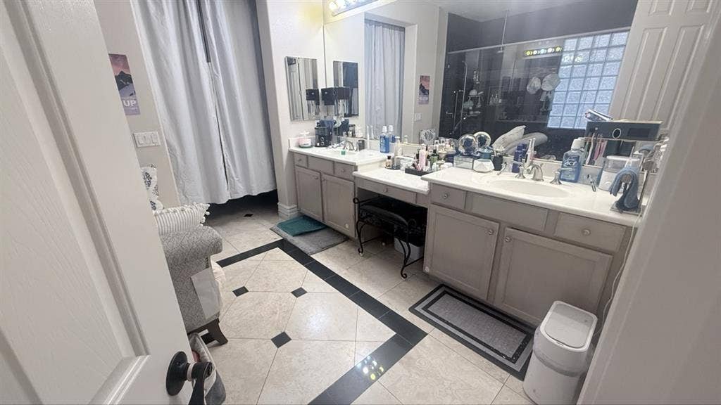 Comfortable great school Summerlin