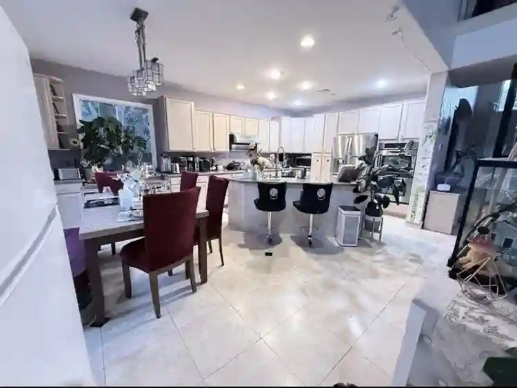 Comfortable great school Summerlin