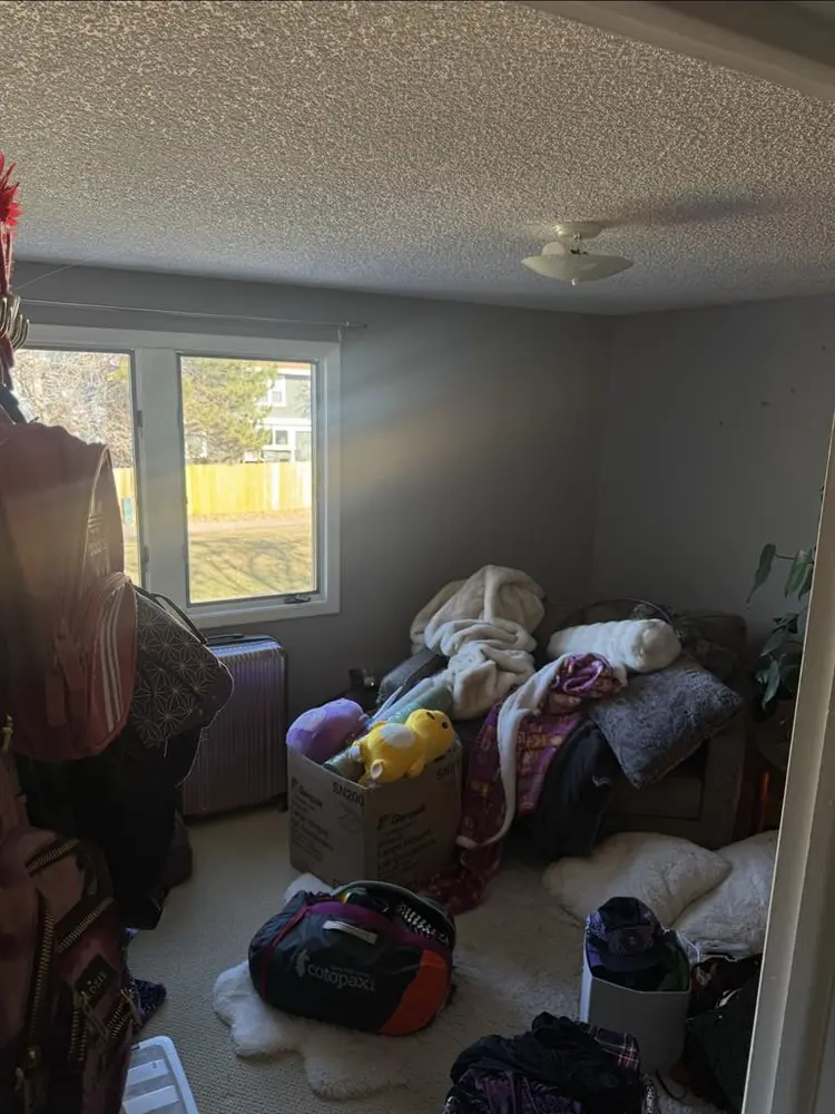 2 rooms for 1 big home. No deposit