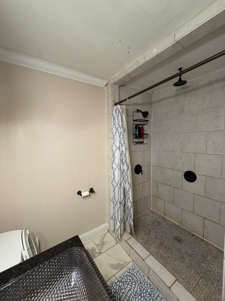 Furnished Room (Utilities Included)