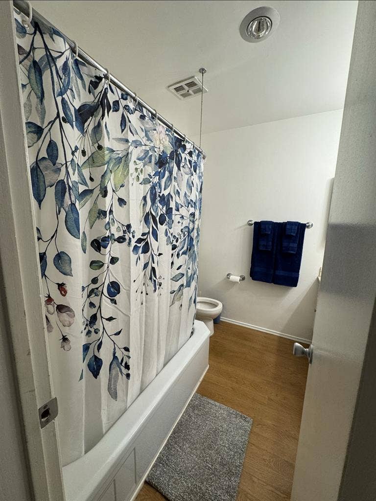Shared Apartment- Private Room/Bath