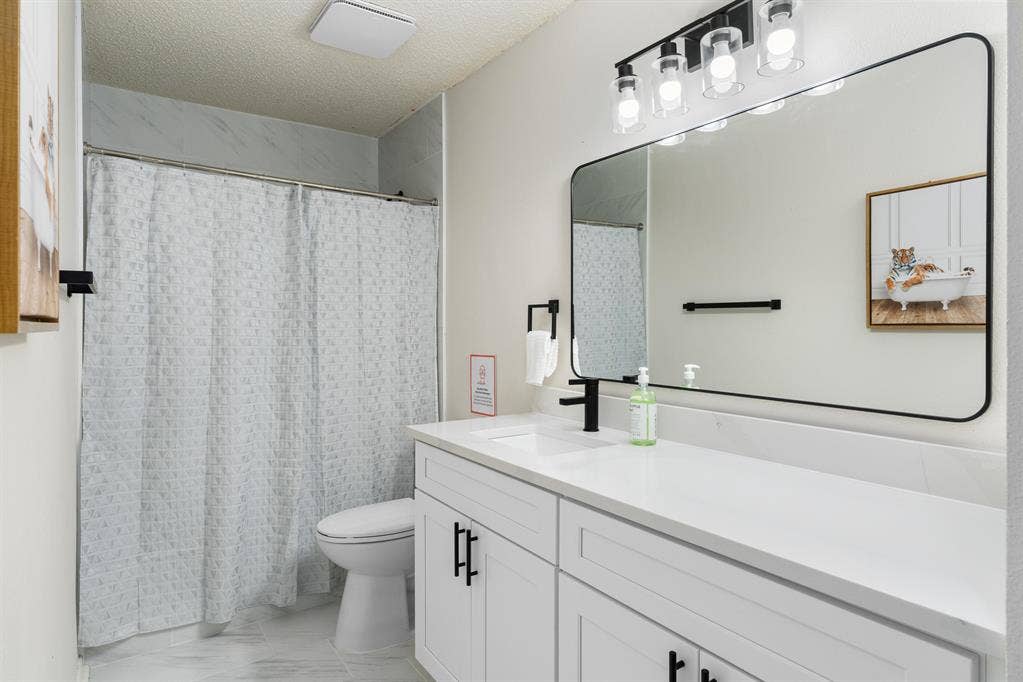 7 BR in Live Oak