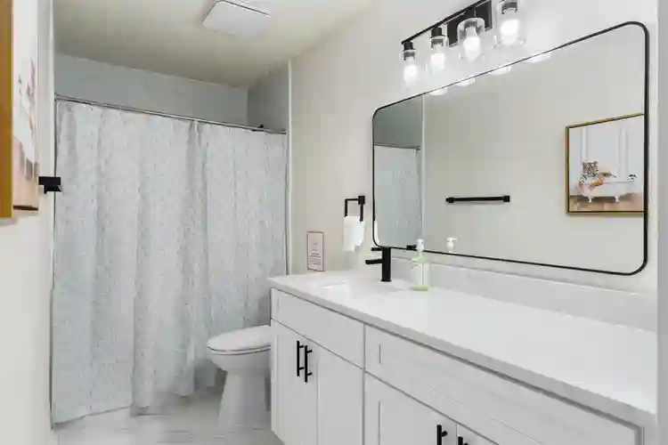 7 BR in Live Oak