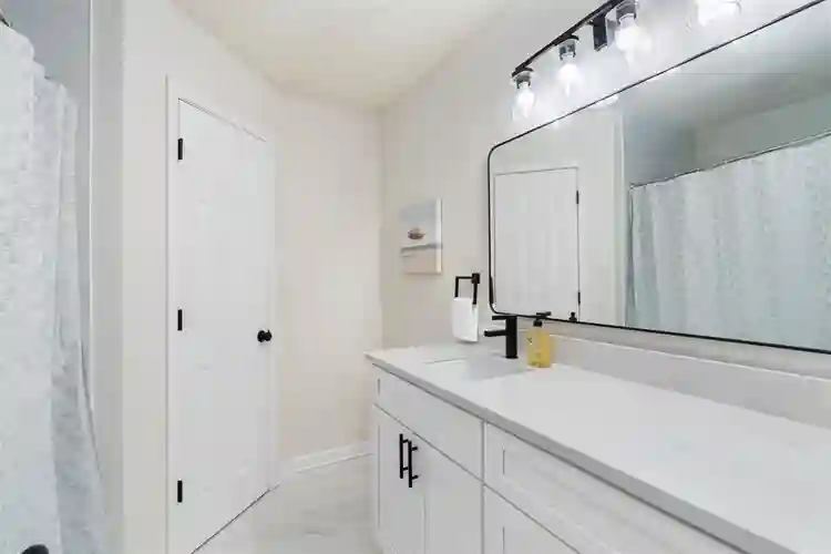 7 BR in Live Oak