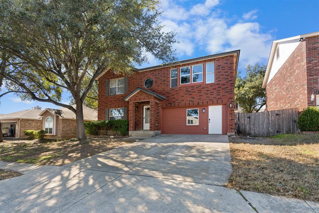 7 BR in Live Oak
