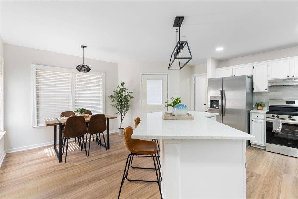 7 BR in Live Oak