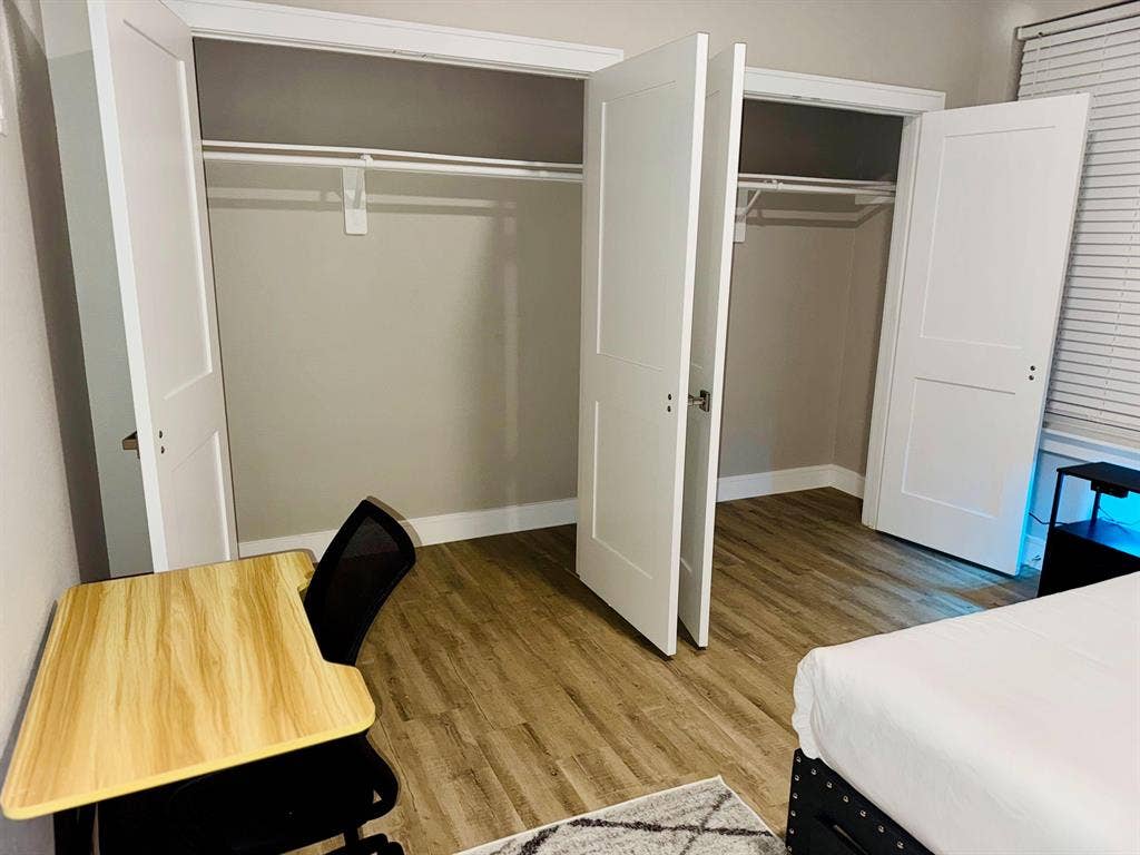3 BR in Houston