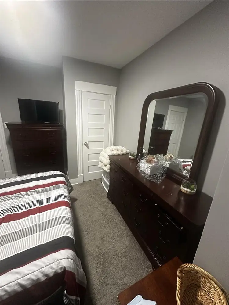 $ Room • No Visitors/Kitchen