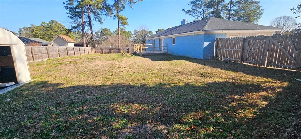 Private Room|
Bathroom|Utilities