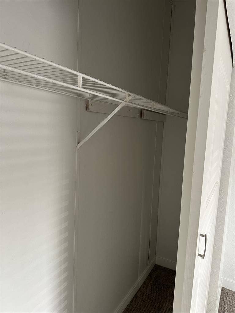 Private room shared bathroom. Ivins