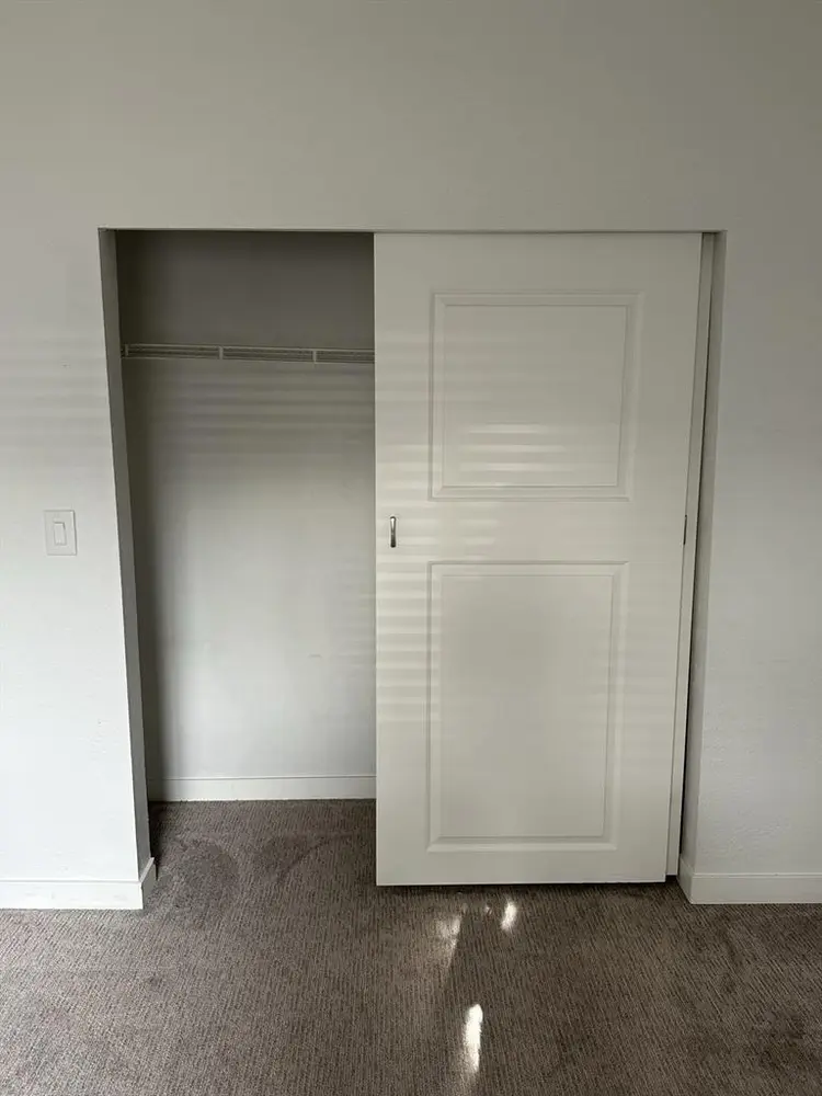 Private room shared bathroom. Ivins