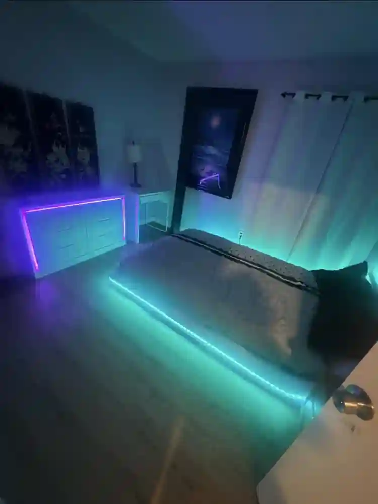 Private room in large upscale home