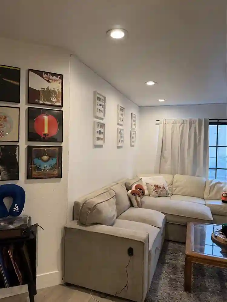 Roomate needed:
BR/BA
in WeHo