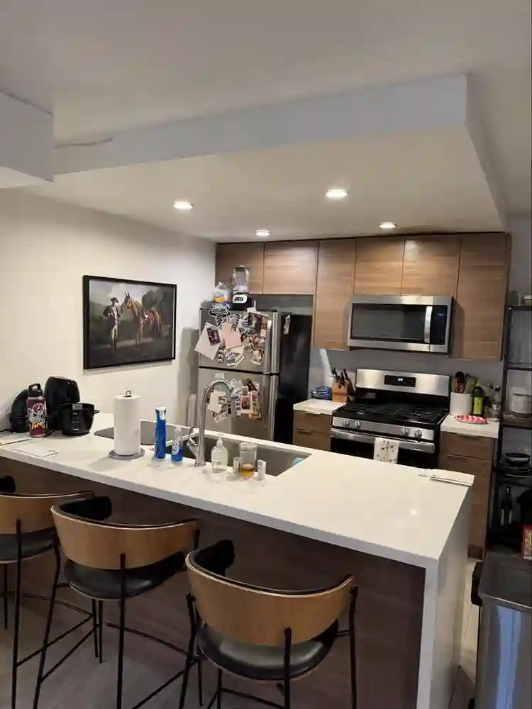 Roomate needed:
BR/BA
in WeHo