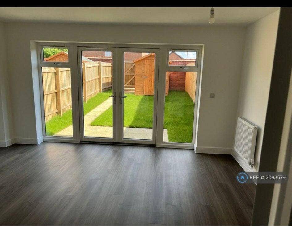 Single room Available