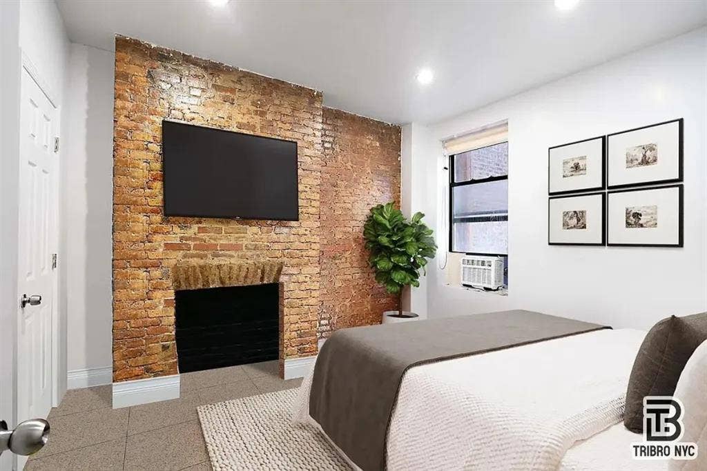 2nd Avenue Room #