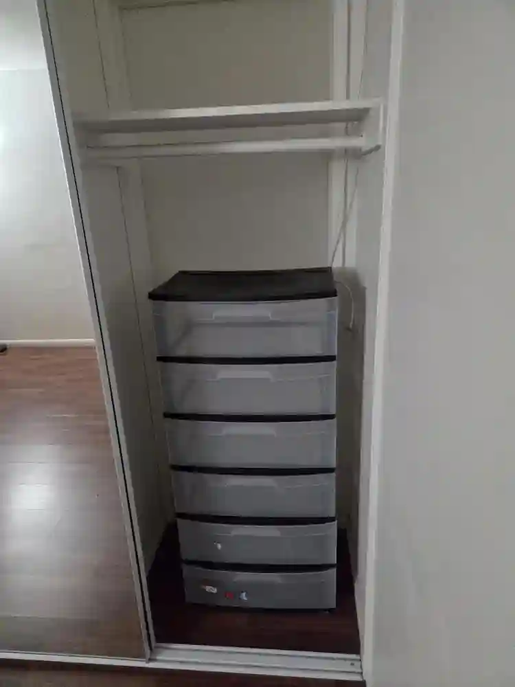 Room For Rent in 3 Bedroom House