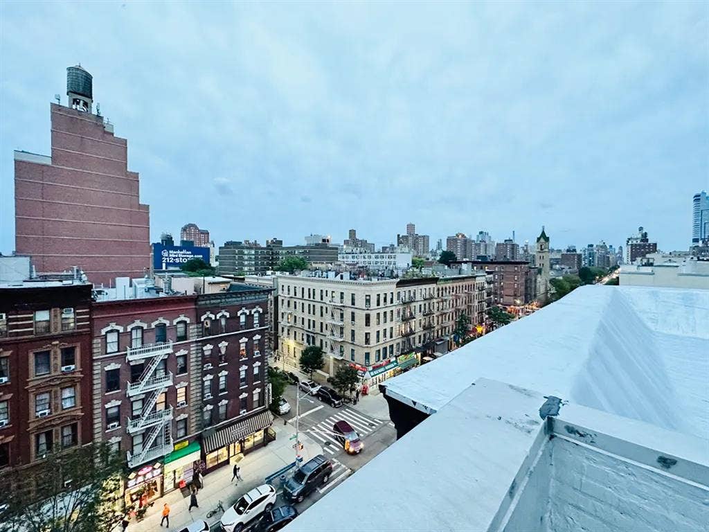 Amsterdam Avenue Room #